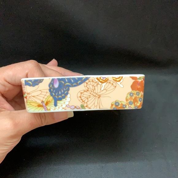 Neiman Marcus porcelain butterfly card case &cards - Picture 7 of 16